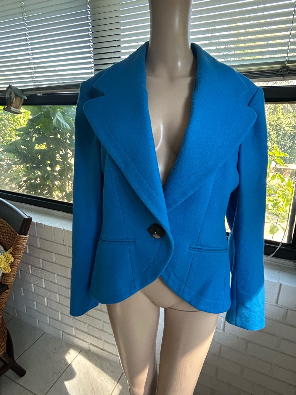 Guy Laroche Vibrant Teal Blue Single-Button Blazer